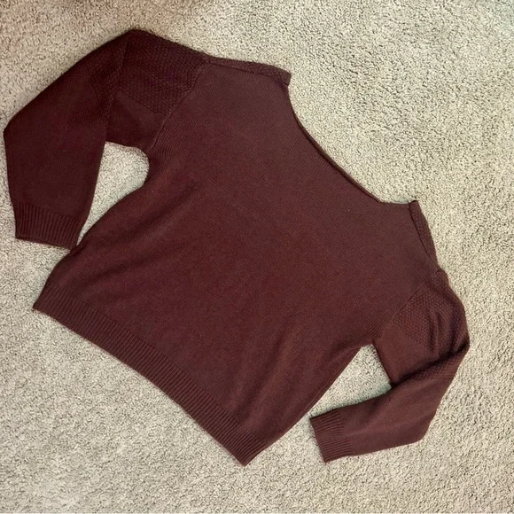 Knit Pullover Sweater Dark Brown Chocolate Color V Neck Size Small - Picture 3 of 4